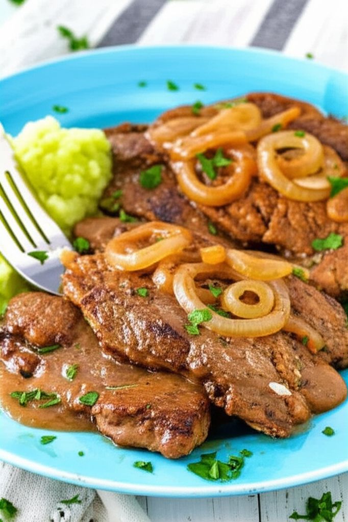 Smothered Round Steak with Gravy