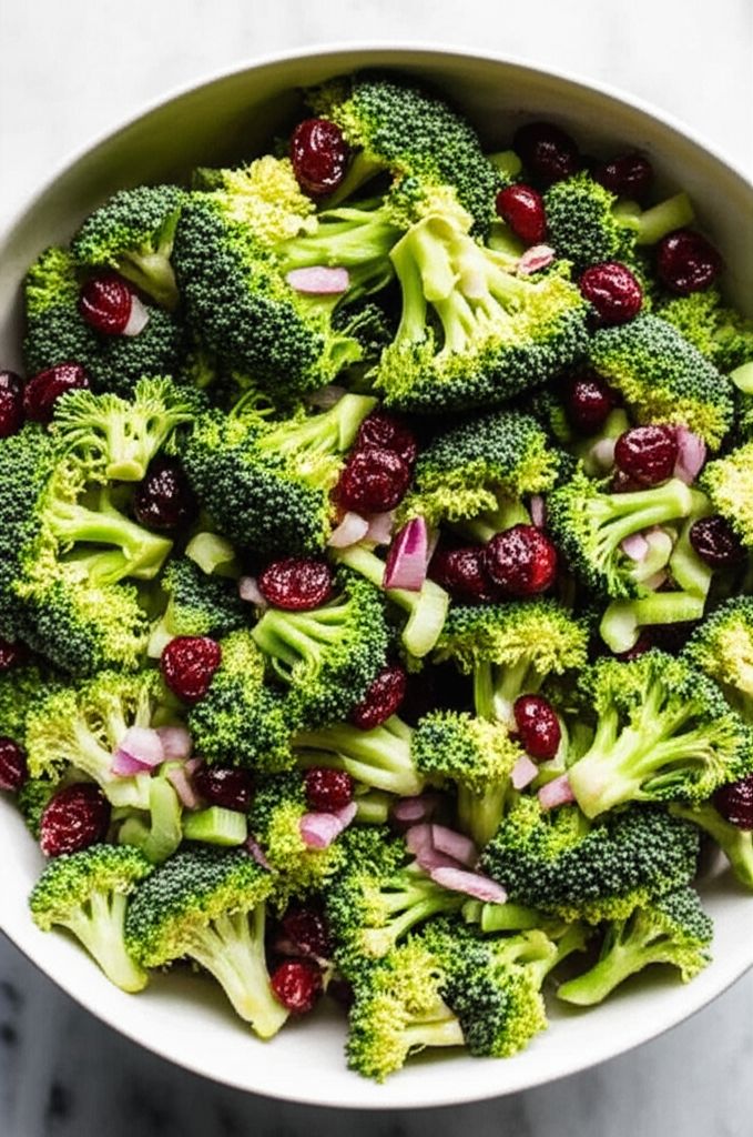 Delicious Broccoli Cranberry Salad