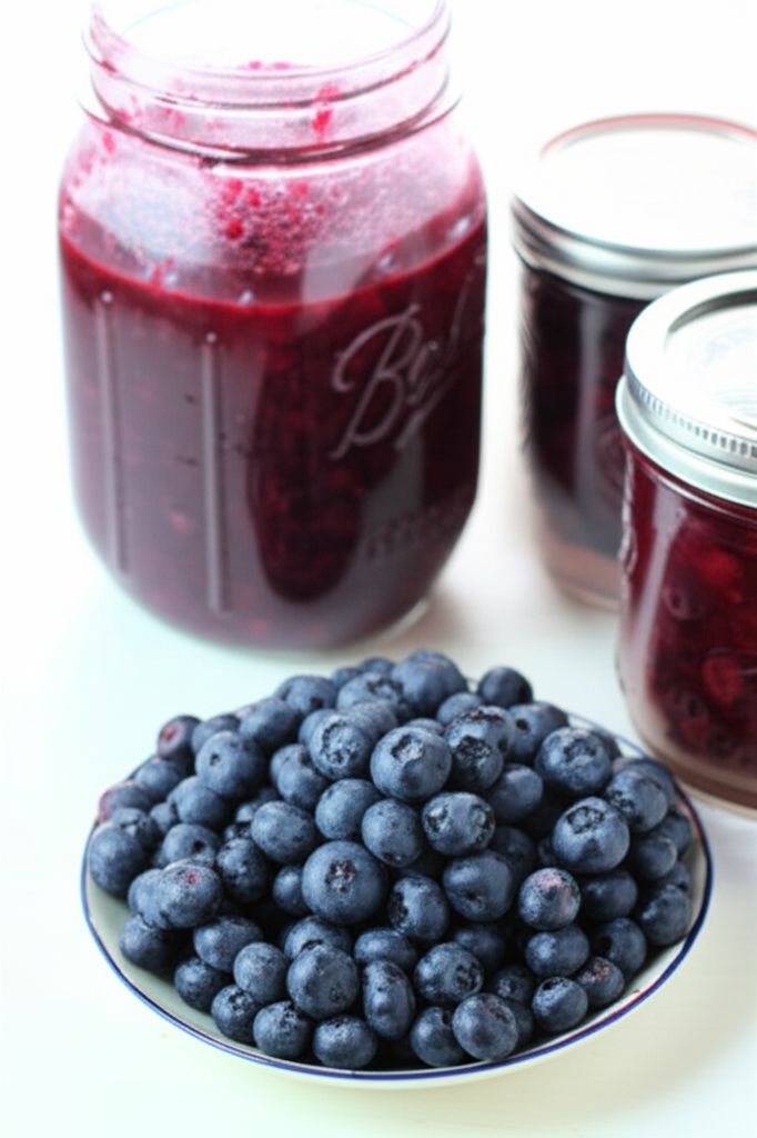 Catherine's Pickled Blueberries